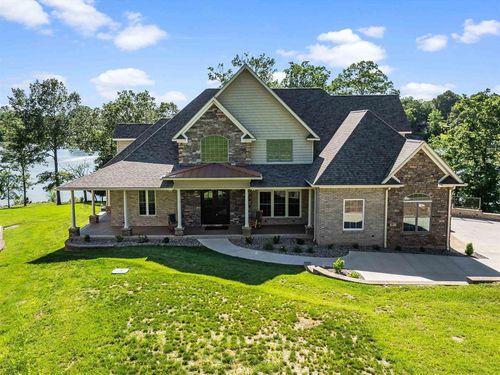 692 Trinity Ln, Eddyville, KY, 42038-8046 | Card Image