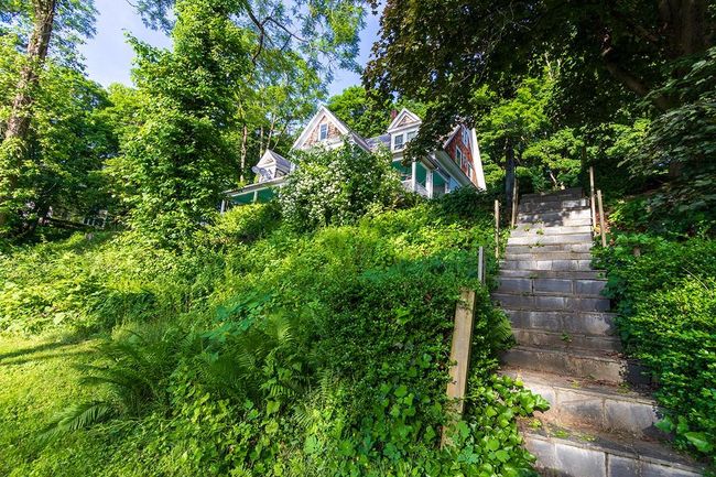 Stone stairway to pool | Image 19