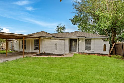 8834 Brackley Ln, Houston, TX, 77088-3203 | Card Image