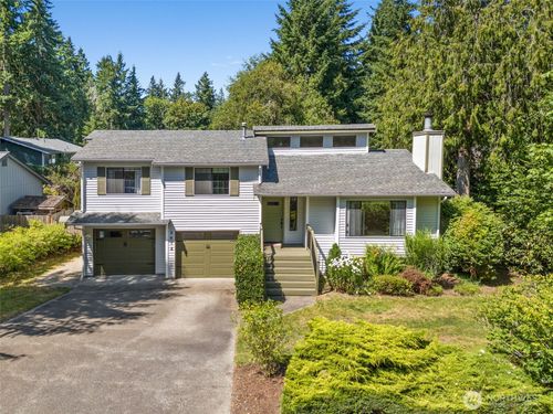 2412 Burbank Ave Nw, Olympia, WA, 98502-8339 | Card Image