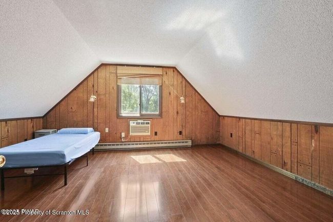 Bedroom | Image 18