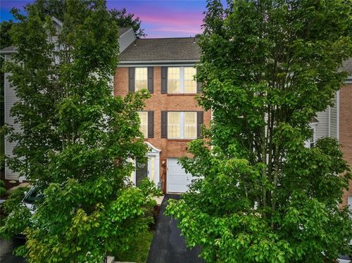 317 Murrays Ln, Castle Shannon, PA, 15234-2354 | Card Image