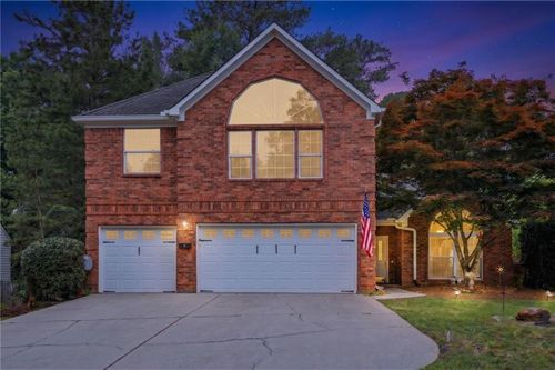 5270 Cameron Forest Pkwy, Johns Creek, GA, 30022-6653 | Card Image