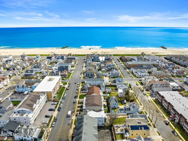 B - 209 Ocean Park Avenue, Condo with 4 bedrooms, 3 bathrooms and null parking in Bradley Beach NJ | Image 36