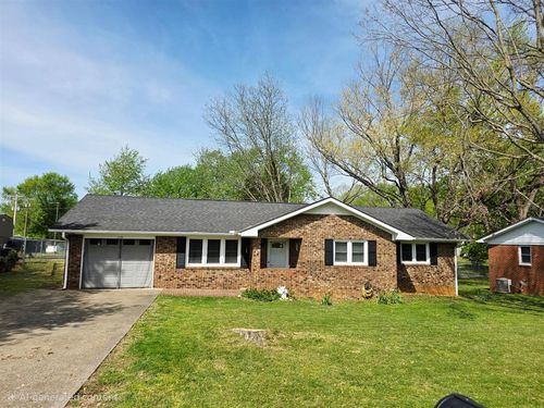 174 Circle Dr, Auburn, KY, 42206-5226 | Card Image