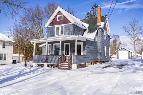 30 Oak St, Avon, NY, 14414-1319 | Card Image