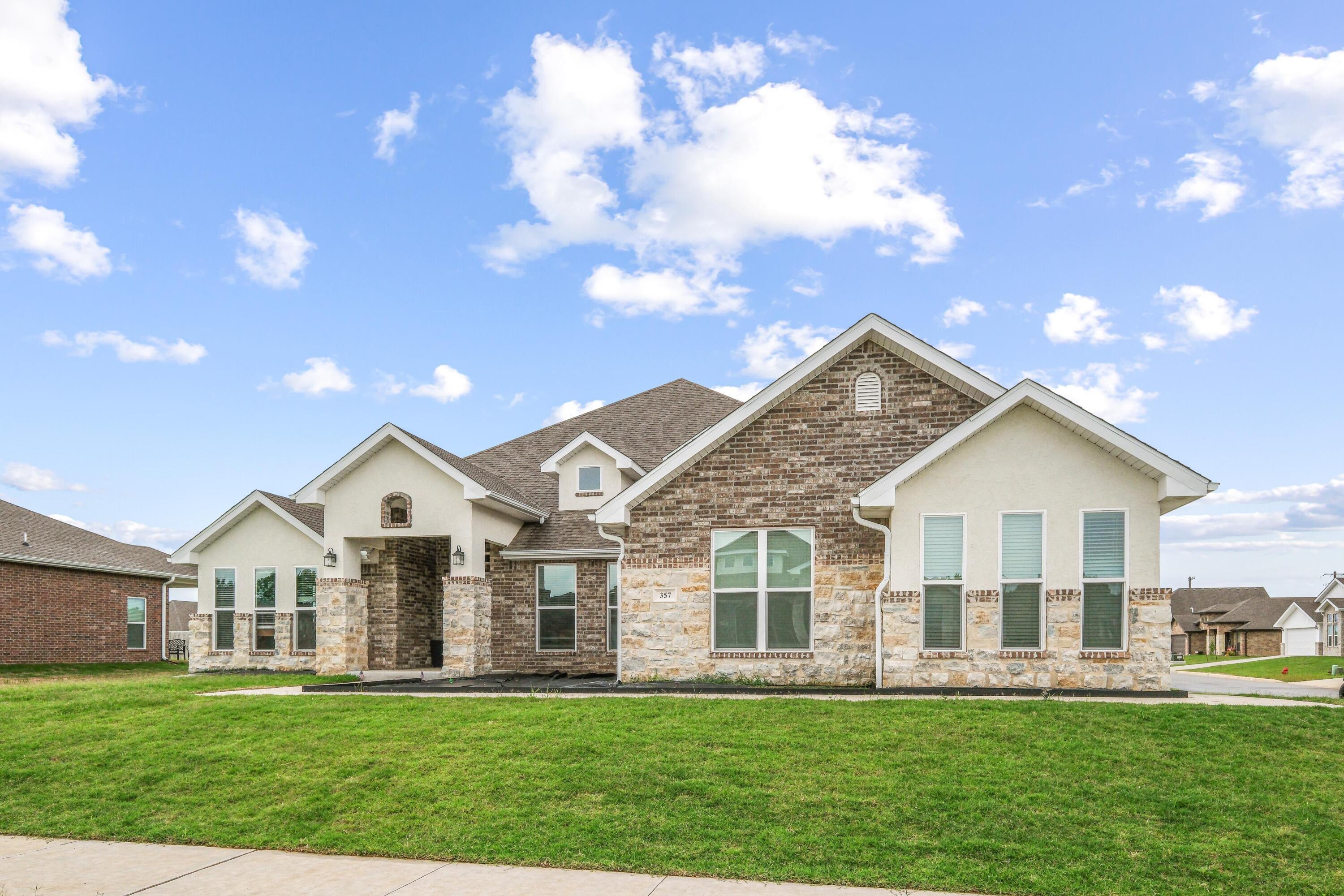 Swaden Ln, Webb City, MO 64870
