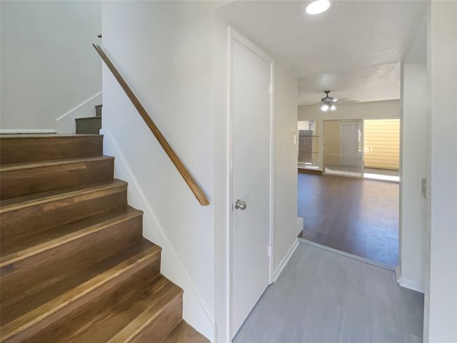 1985 Shorewood Dr, Condo with 3 bedrooms, 3 bathrooms and null parking in Grapevine TX | Image 16