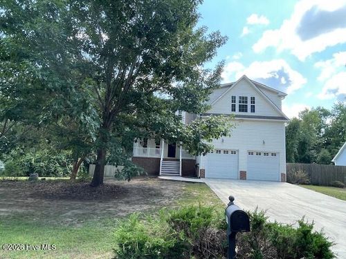 305 Hickory Lane, Hampstead, NC, 28443 | Card Image