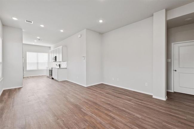 2116 Cedar Bend Dr, House other with 3 bedrooms, 3 bathrooms and 2 parking in Conroe TX | Image 5