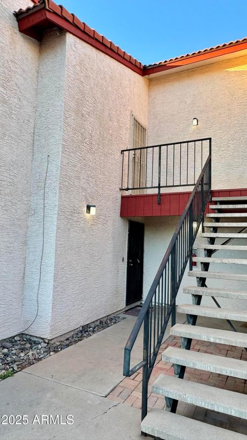 unit-202-4211 E Palm Lane, Phoenix, AZ, 85008 | Card Image