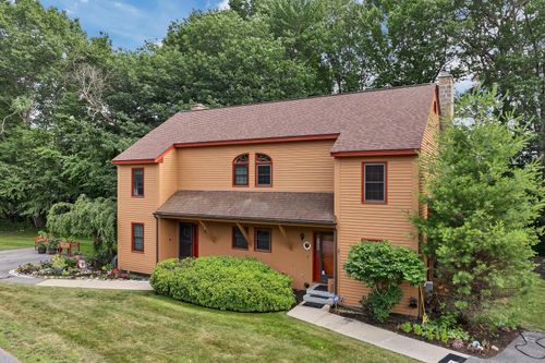 apt-28-240 Franklin St, Laconia, NH, 03246-2376 | Card Image