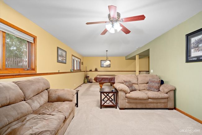 420 Windsor Dr, Home with 3 bedrooms, 3 bathrooms and null parking in Oswego IL | Image 18