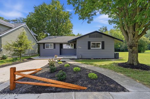 888 Lincoln Avenue, Fostoria, OH, 44830 | Card Image