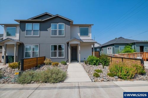 528 S 7th St, Independence, OR, 97351 | Card Image