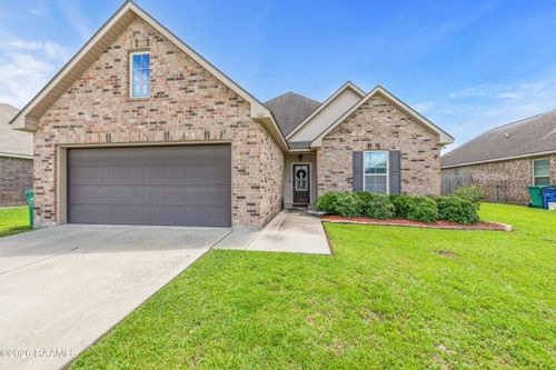 102 Saint Kenan St, Youngsville, LA, 70592-6732 | Card Image