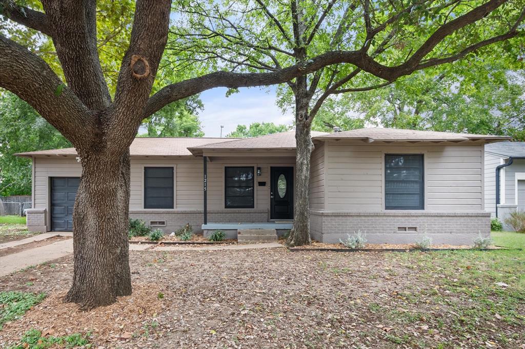 Marydale Dr, Arlington, TX 76013