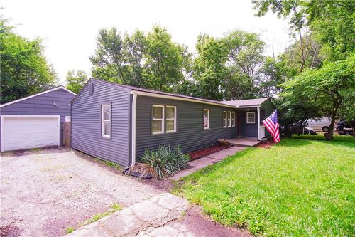 17413 Montgall Dr, Belton, MO, 64012-2849 | Card Image