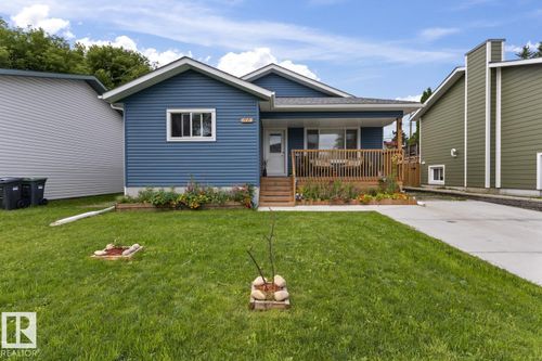 615 10 St, Cold Lake, AB, T9M1B1 | Card Image