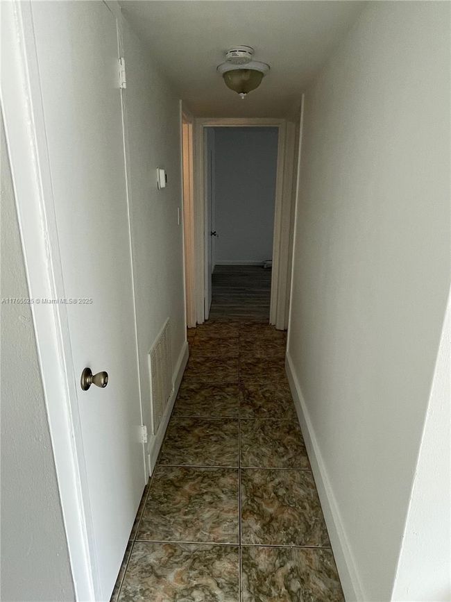 APT-107 - 1800 Sans Souci Blvd, Condo with 2 bedrooms, 2 bathrooms and null parking in North Miami FL | Image 6