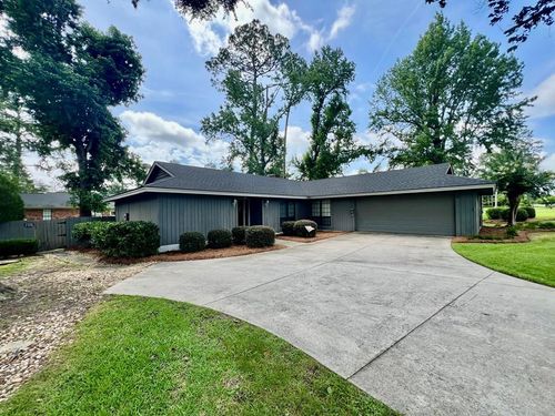 2121 Gornto Rd, Valdosta, GA, 31602-2217 | Card Image