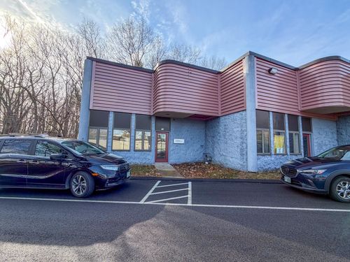 bldg-11-135 Lafayette Rd, North Hampton, NH, 03862-2446 | Card Image