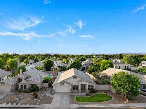 2132 E Smoke Tree Rd, Gilbert, AZ, 85296-2745 | Card Image