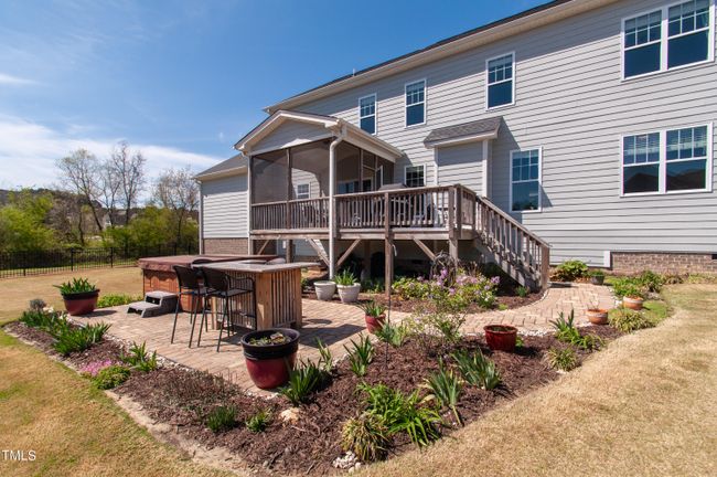 Deck and Screened porch (2) | Image 48