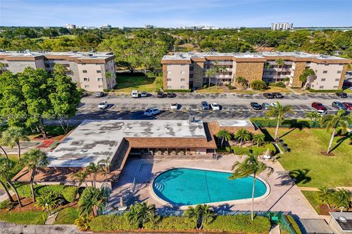 205-2481 Sw 82nd Ave, Davie, FL, 33324-5797 | Card Image