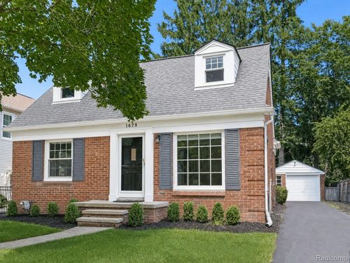 1679 Villa Rd, Birmingham, MI, 48009-6560 | Card Image