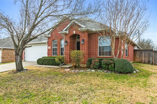 7710 Fox Chase Dr, Arlington, TX, 76001-2907 | Card Image