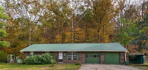 1931 Bills Creek Rd, Winfield, WV, 25213-9410 | Card Image