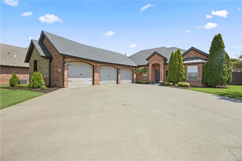 4203 Sw Lilac St, Bentonville, AR, 72713-5464 | Card Image
