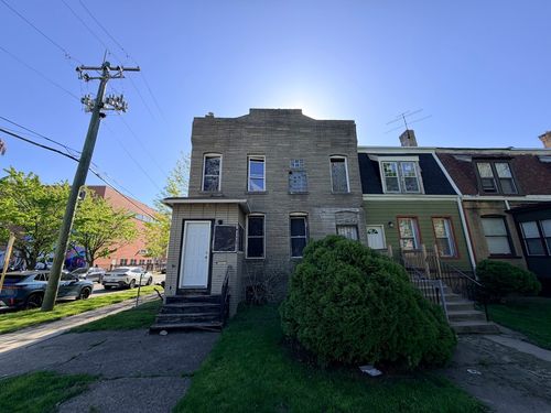 10601 S Champlain Ave, Chicago, IL, 60628-3037 | Card Image