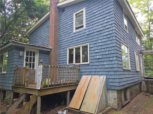 1526 Ten Rod Rd, North Kingstown, RI, 02852-4109 | Card Image