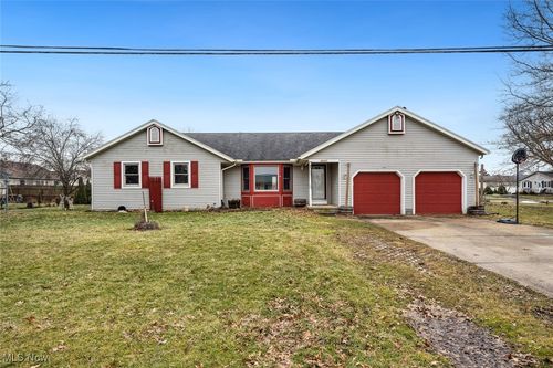 42017 Meadow Ln, Lagrange, OH, 44050-9641 | Card Image