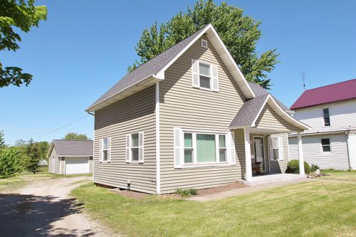 307 S Orange St, Albion, IN, 46701-1130 | Card Image