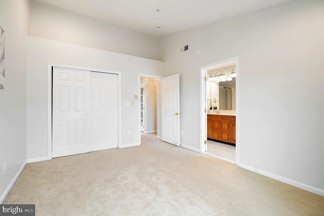 42812 Smallwood Ter, Townhouse with 3 bedrooms, 4 bathrooms and null parking in CHANTILLY VA | Image 35