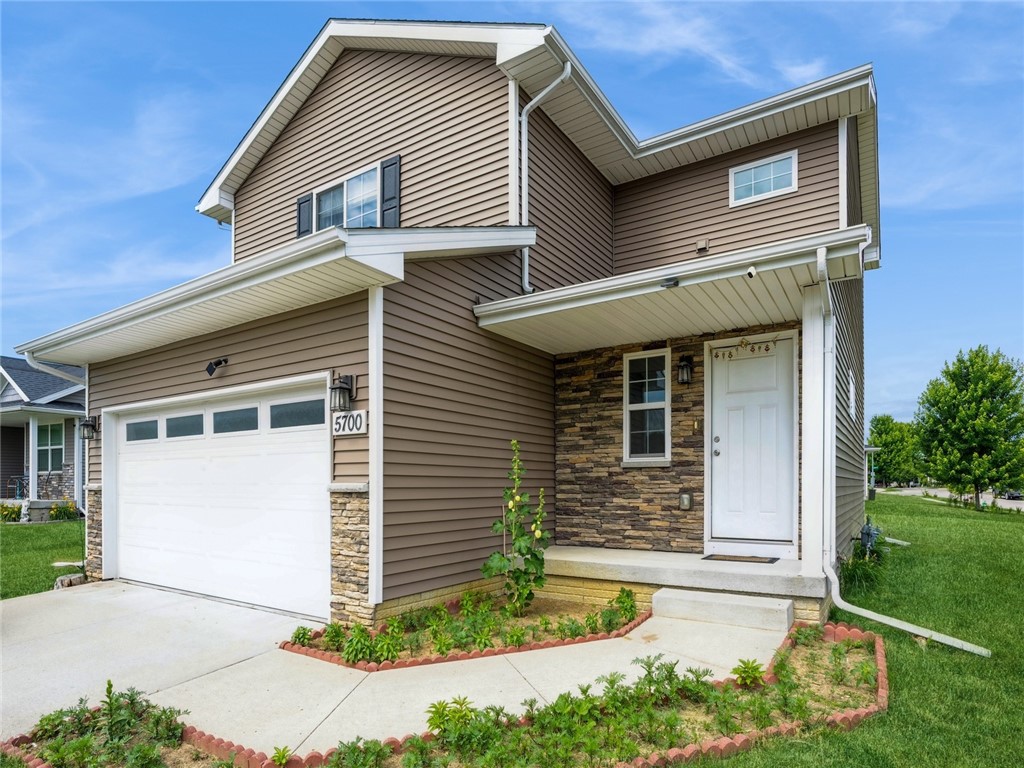 25th St, Des Moines, IA 50320