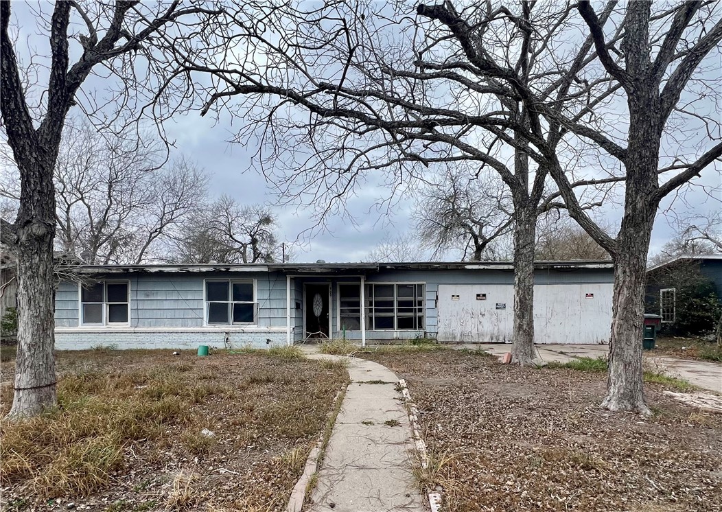 Residential in Alice 2