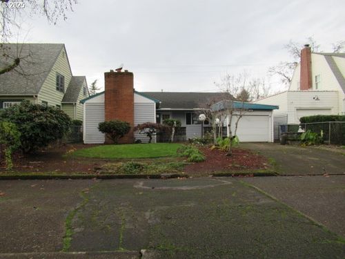 575 23rd St Ne, Salem, OR, 97301-4446 | Card Image