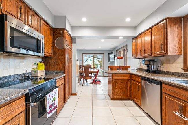 Kitchen | Image 9