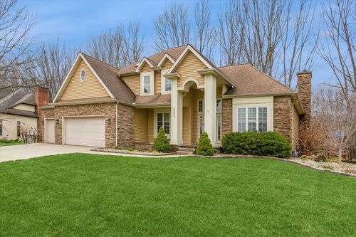 3838 Fox Crossing Dr, Saint Joseph, MI, 49085-9150 | Card Image