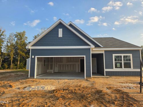 915 Southpoint Ct, Nashville, NC, 27856-5513 | Card Image