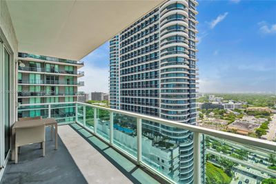 2401 - 1250 S Miami Ave, Condo with 2 bedrooms, 2 bathrooms and null parking in Miami FL | Image 1