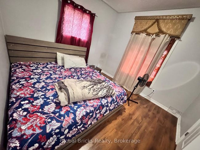 4493 Jepson St, House other with 5 bedrooms, 2 bathrooms and 2 parking in Niagara Falls ON | Image 18