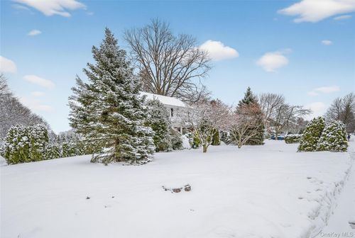 225 Nassau Blvd, Garden City, NY, 11530-1258 | Card Image