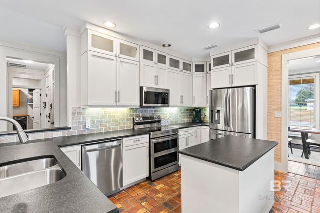 Kitchen | Image 13