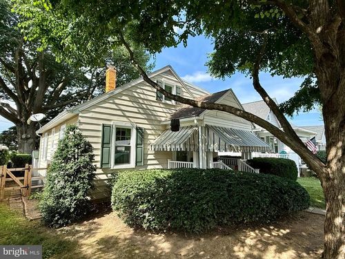 2241 Garfield Ave, READING, PA, 19609-2032 | Card Image