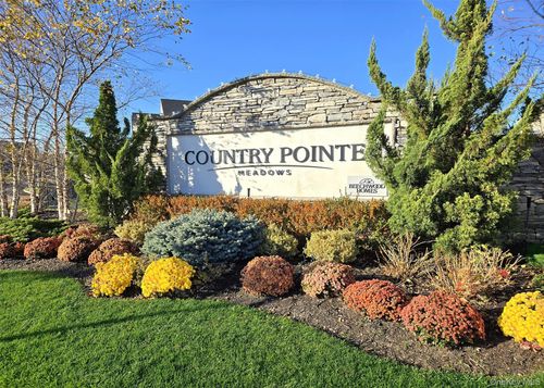 137 Grace Hall Ln, Yaphank, NY, 11980-2057 | Card Image